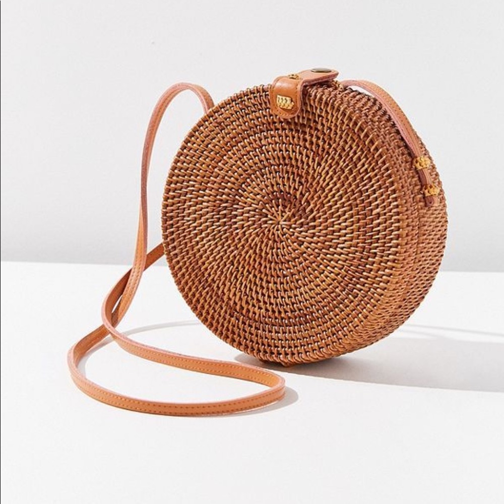 Boho woven straw circle purse